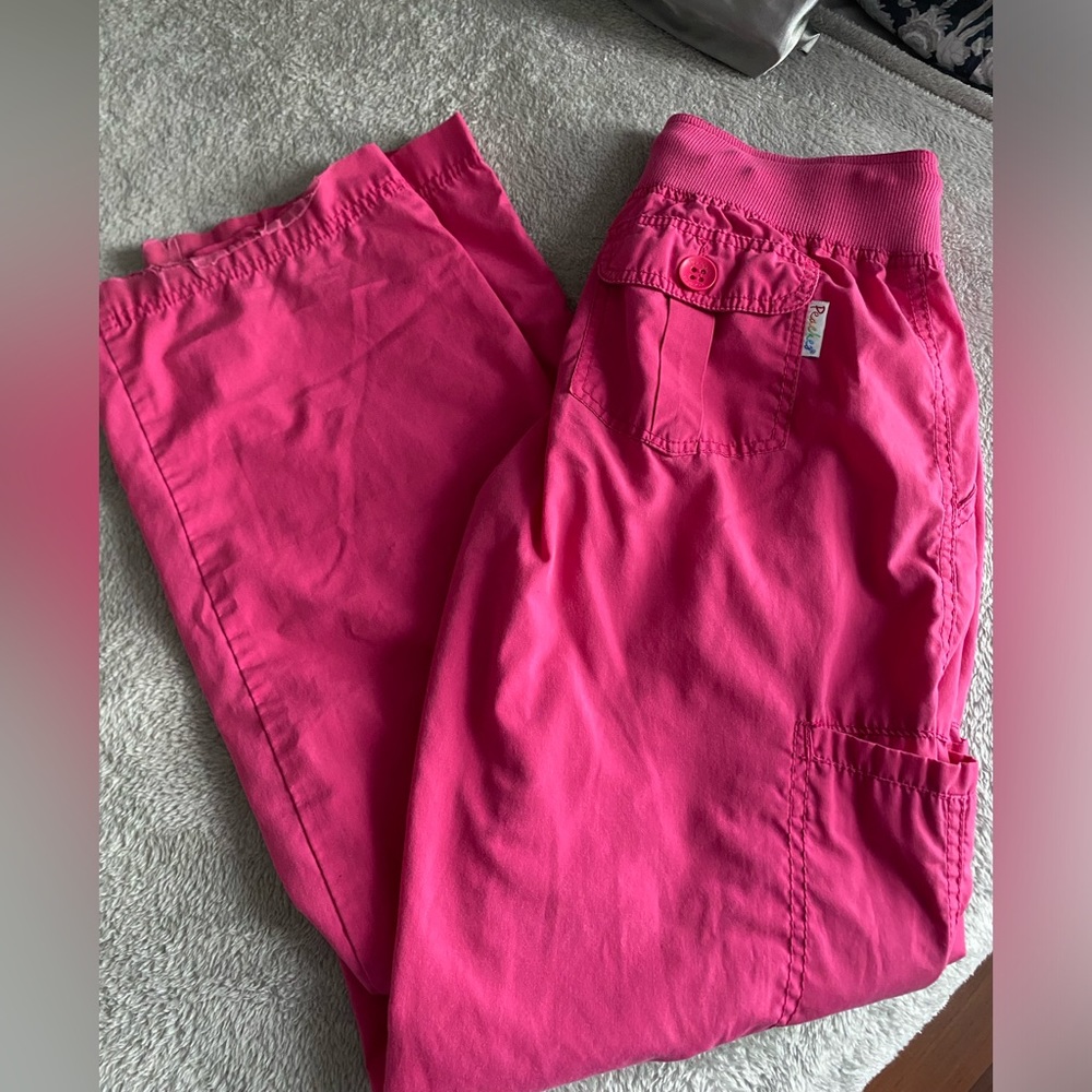 Peaches scrub bottoms